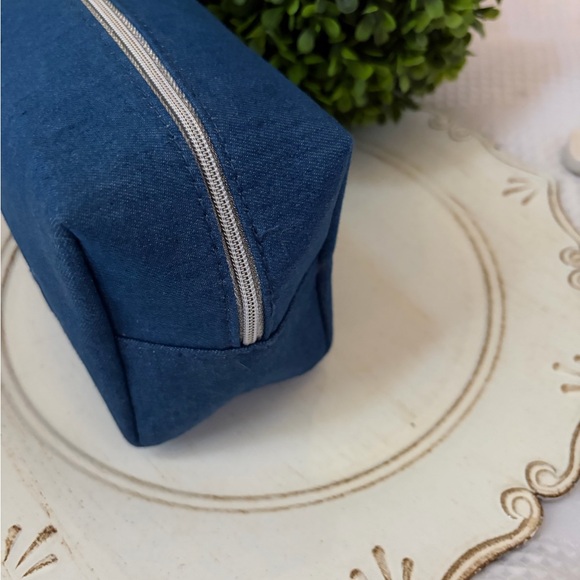 Dior Denim Blue Makeup Bag - Picture 5 of 7